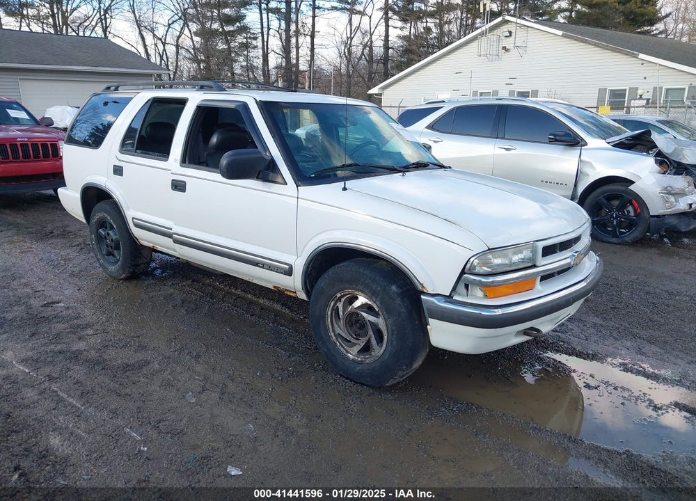 2001 CHEVROLET BLAZER LT VIN: 1GNDT13W012158849