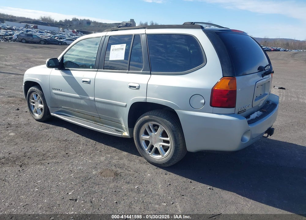 2007 GMC ENVOY DENALI VIN: 1GKET63MX72127517