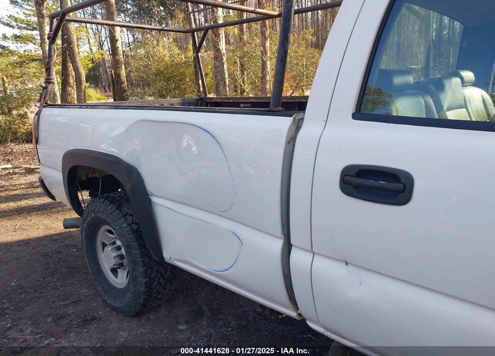 2007 CHEVROLET SILVERADO VIN: 1GCHK23D57F168067
