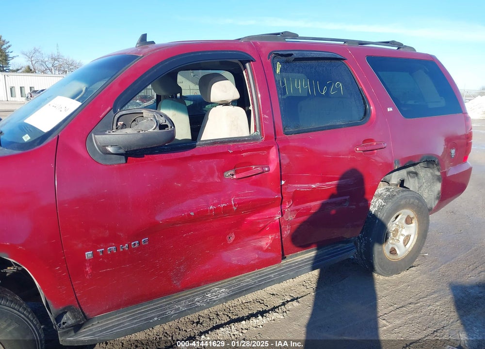 2007 CHEVROLET TAHOE LT VIN: 1GNFK13047R155329