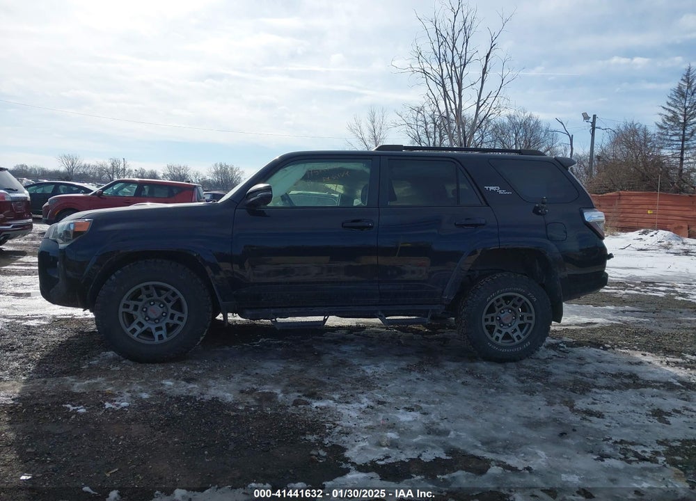 2019 TOYOTA 4RUNNER VIN: JTEBU5JR8K5735284