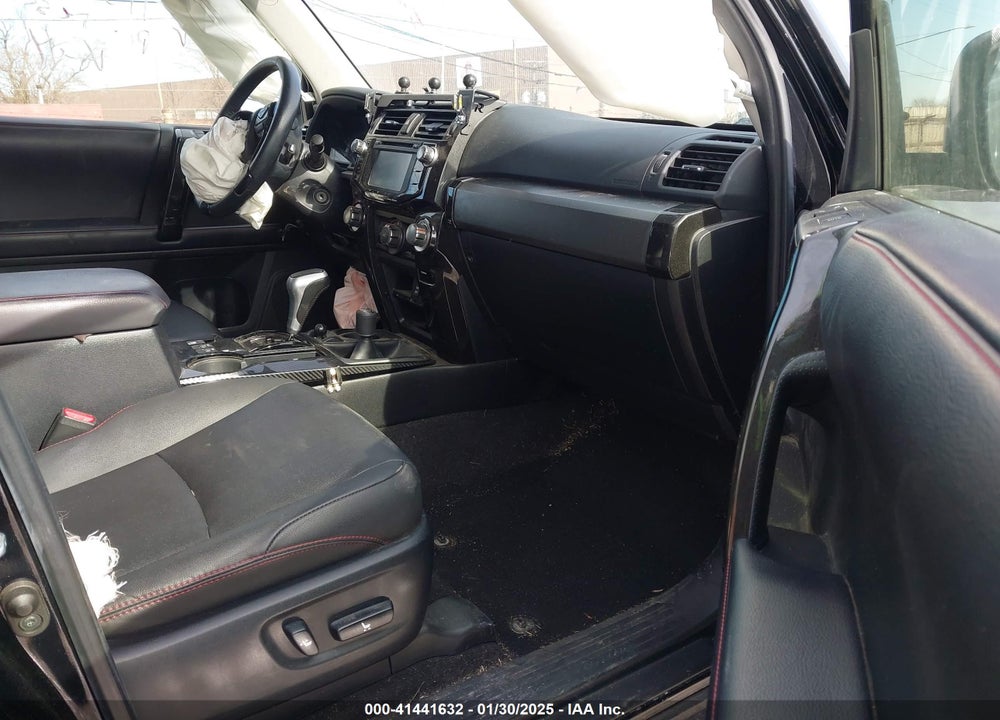 2019 TOYOTA 4RUNNER VIN: JTEBU5JR8K5735284