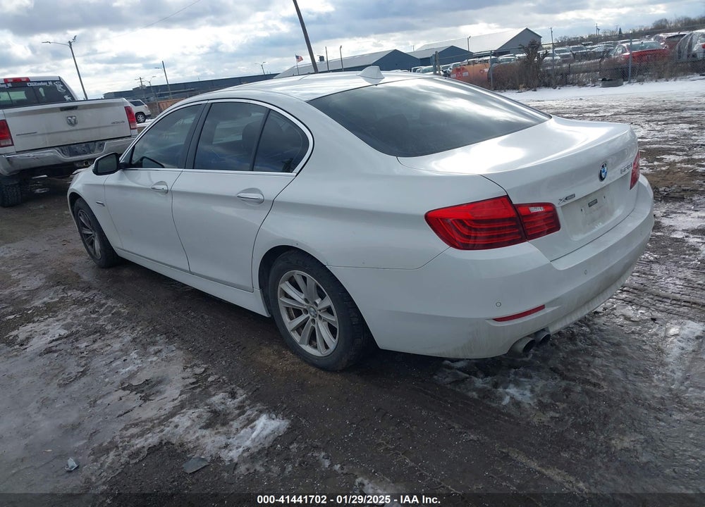 2015 BMW 528I VIN: WBA5A7C52FD623251