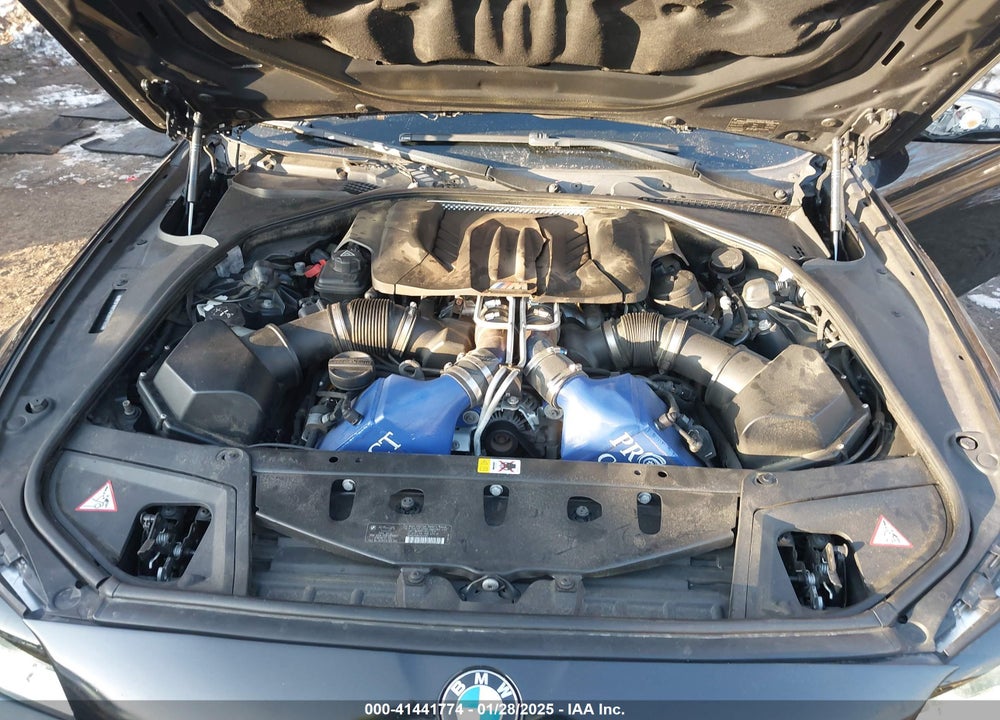 2014 BMW M5 VIN: WBSFV9C54ED097333