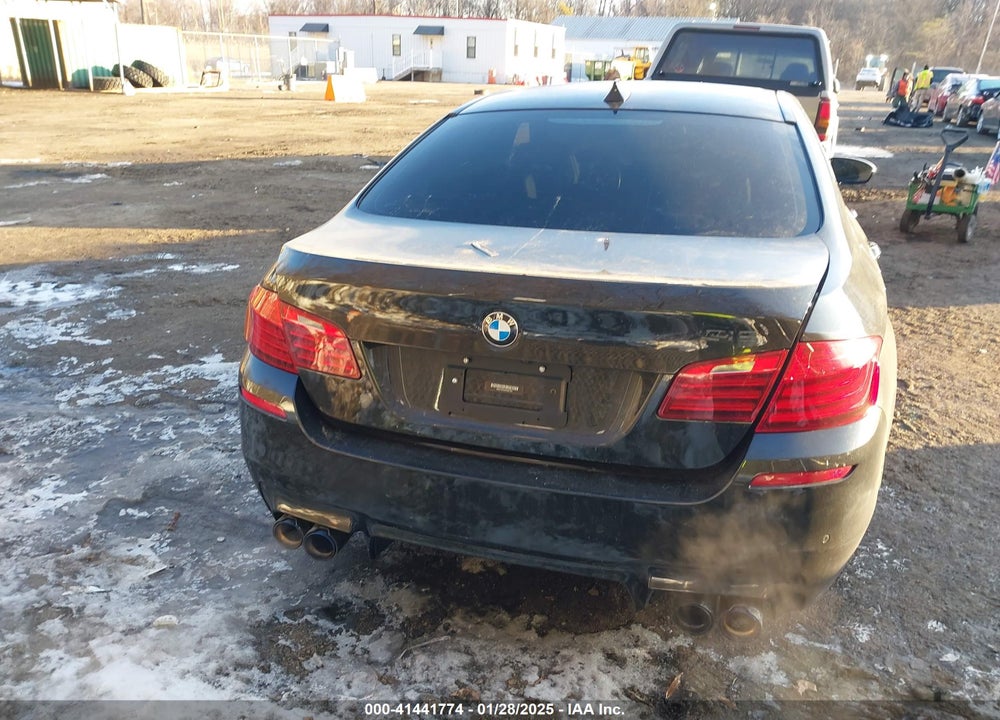 2014 BMW M5 VIN: WBSFV9C54ED097333