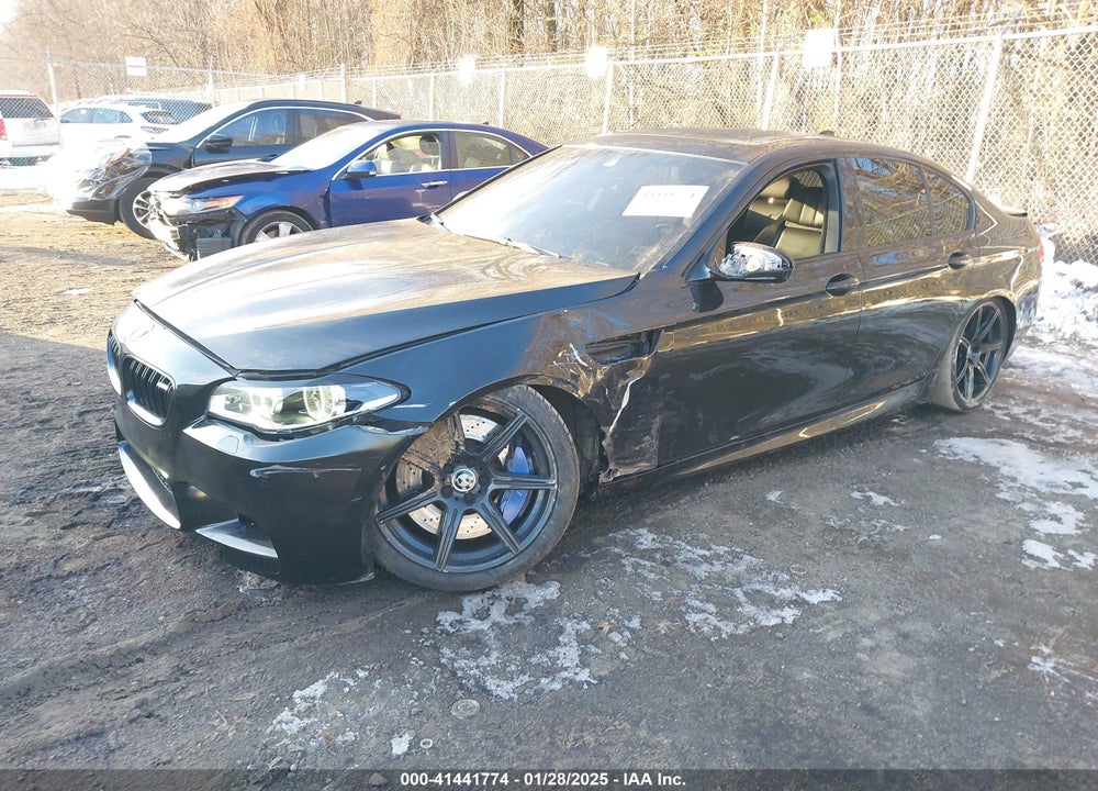 2014 BMW M5 VIN: WBSFV9C54ED097333