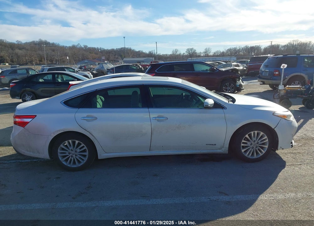 2013 TOYOTA AVALON HYBRID XLE TOURING VIN: 4T1BD1EB0DU011233