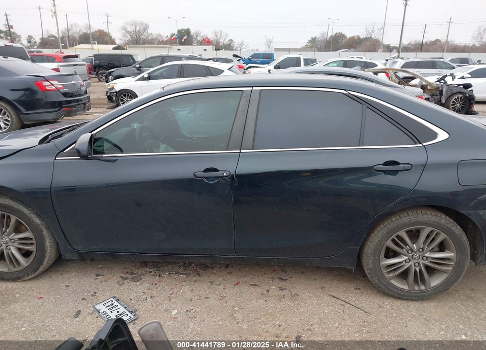 2015 TOYOTA CAMRY SE VIN: 4T1BF1FK1FU072201