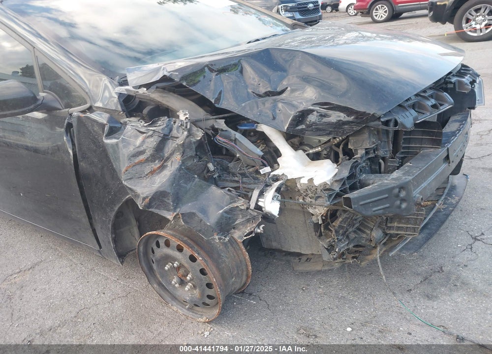 2017 KIA FORTE VIN: 3KPFK4A79HE090842