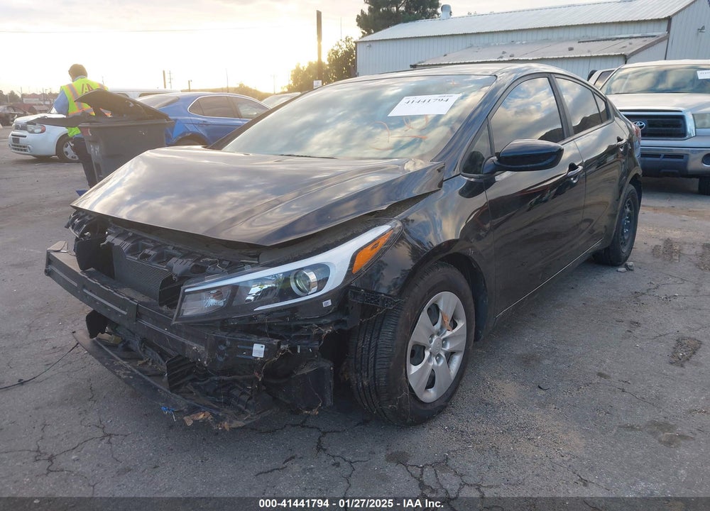 2017 KIA FORTE VIN: 3KPFK4A79HE090842