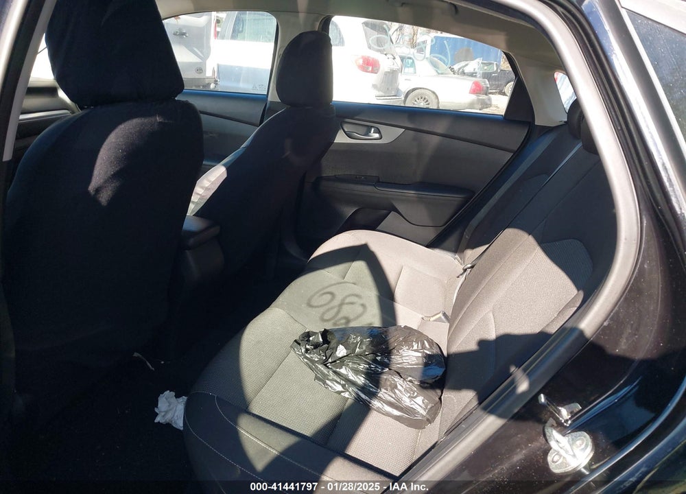 2019 KIA FORTE VIN: 3KPF24AD2KE023819