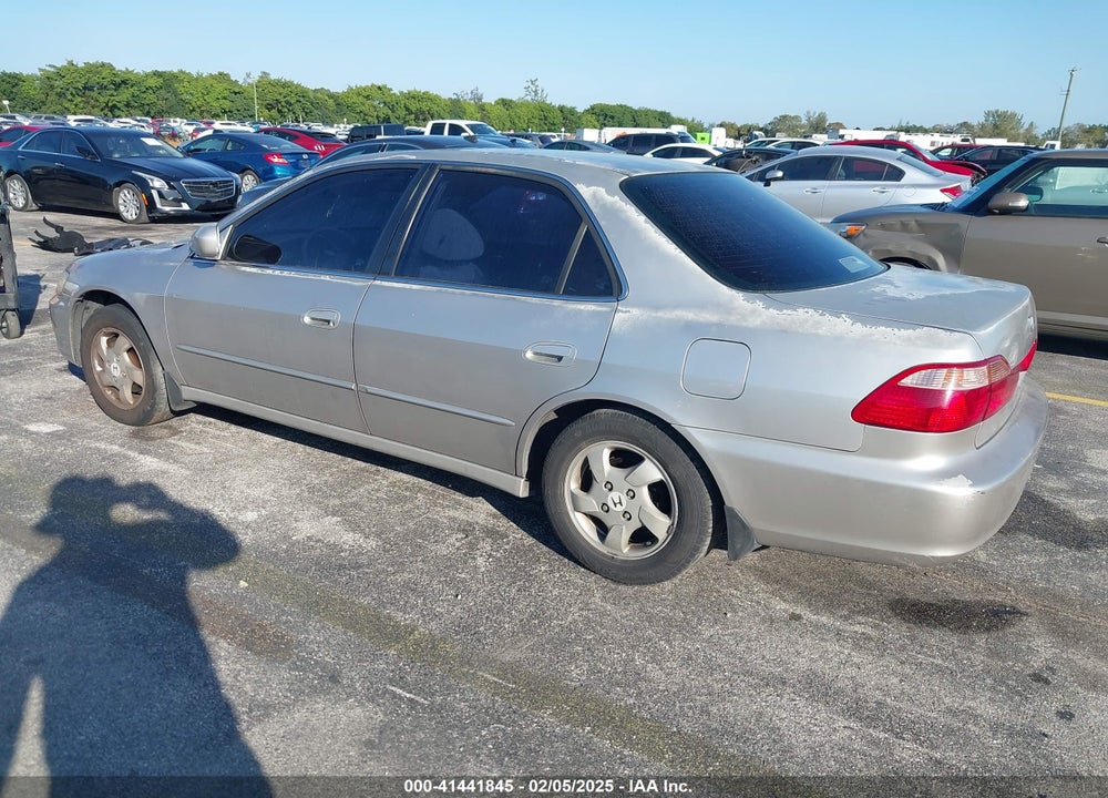 1999 HONDA ACCORD EX VIN: 1HGCG6674XA097841