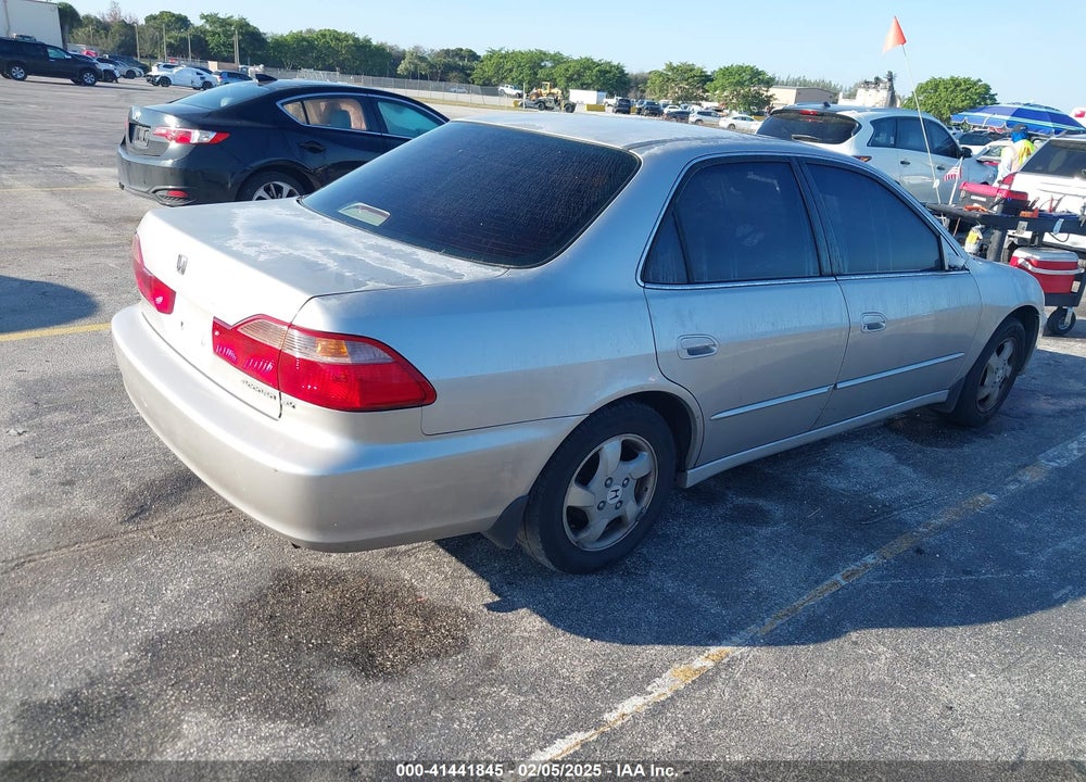 1999 HONDA ACCORD EX VIN: 1HGCG6674XA097841