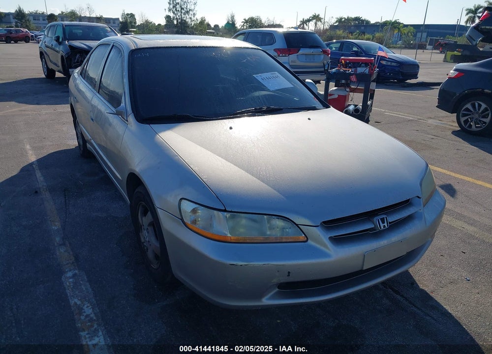 1999 HONDA ACCORD EX VIN: 1HGCG6674XA097841
