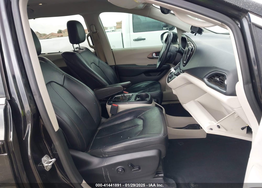 2018 CHRYSLER PACIFICA TOURING L PLUS VIN: 2C4RC1EGXJR166995