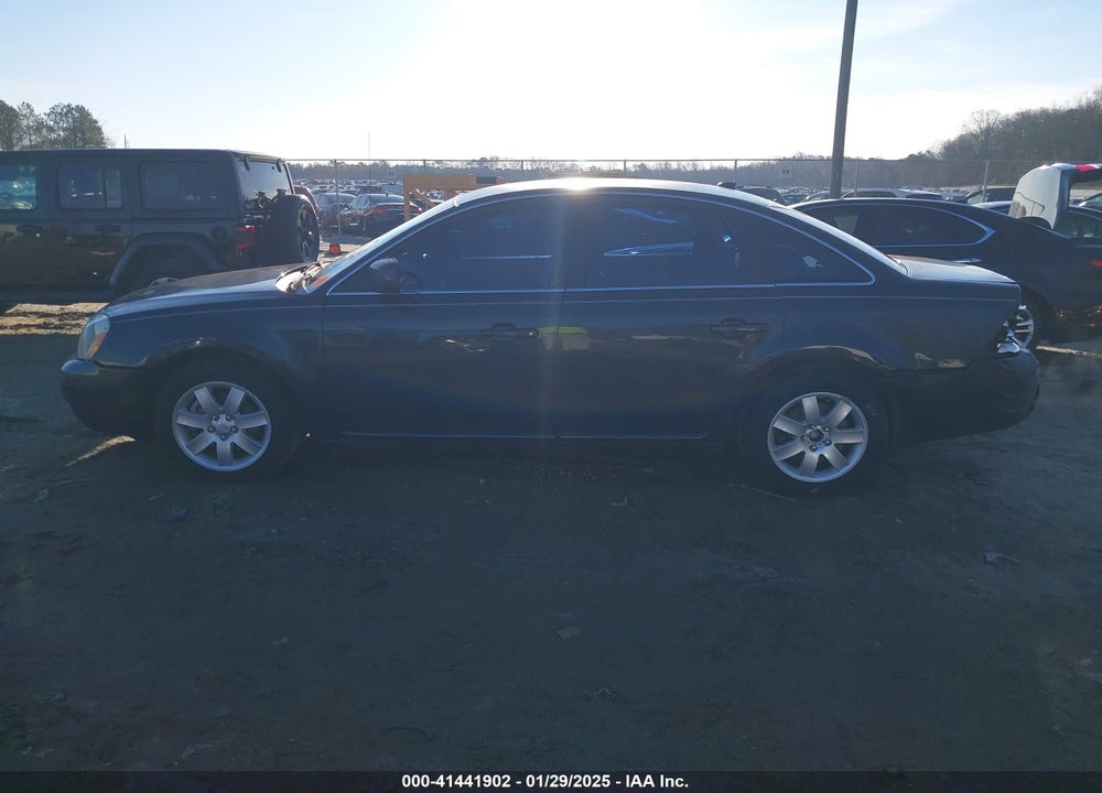 2007 FORD FIVE HUNDRED SEL VIN: 1FAHP24167G137075