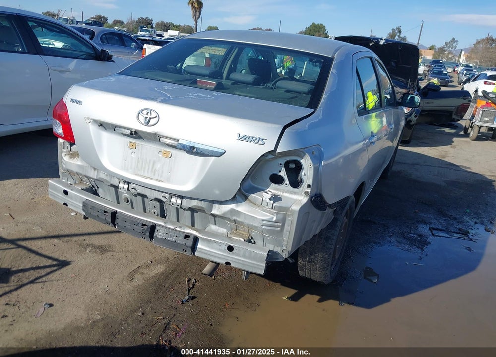 2010 TOYOTA YARIS VIN: JTDBT4K38A1363155