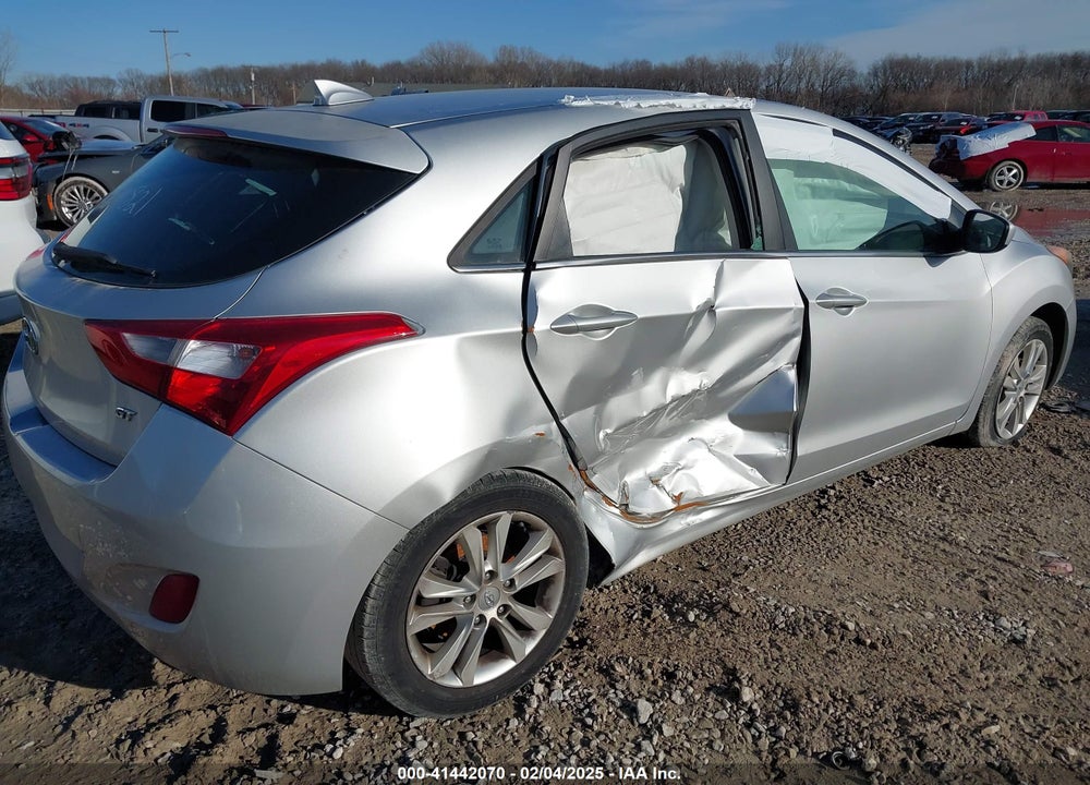 2013 HYUNDAI ELANTRA GT VIN: KMHD35LEXDU139821