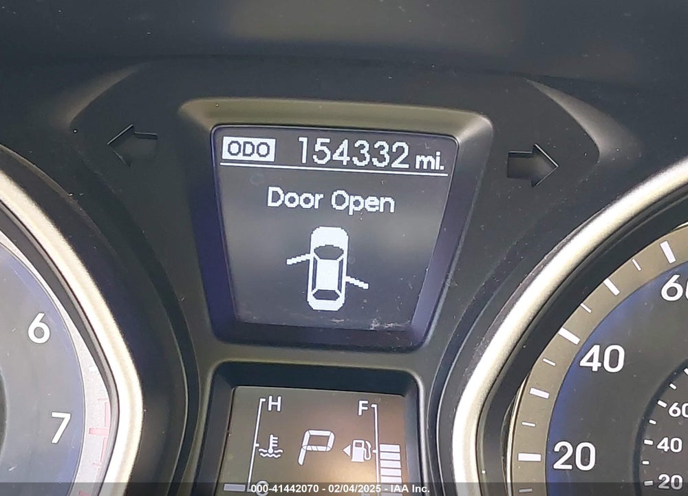 2013 HYUNDAI ELANTRA GT VIN: KMHD35LEXDU139821