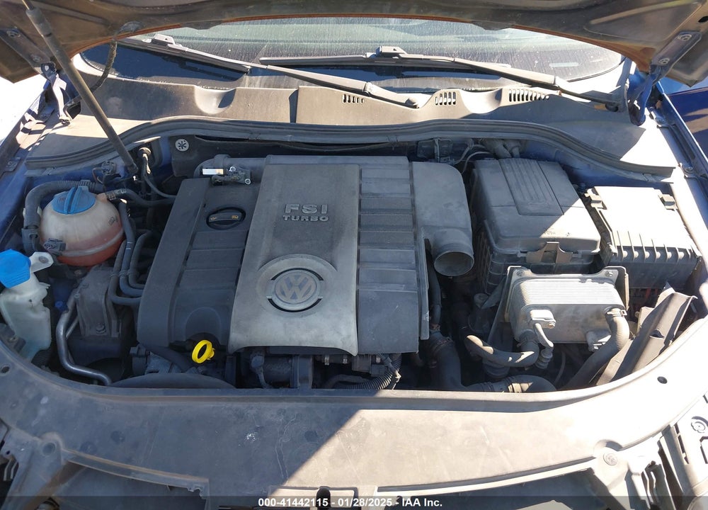 2008 VOLKSWAGEN PASSAT VIN: WVWJK73CX8P090063