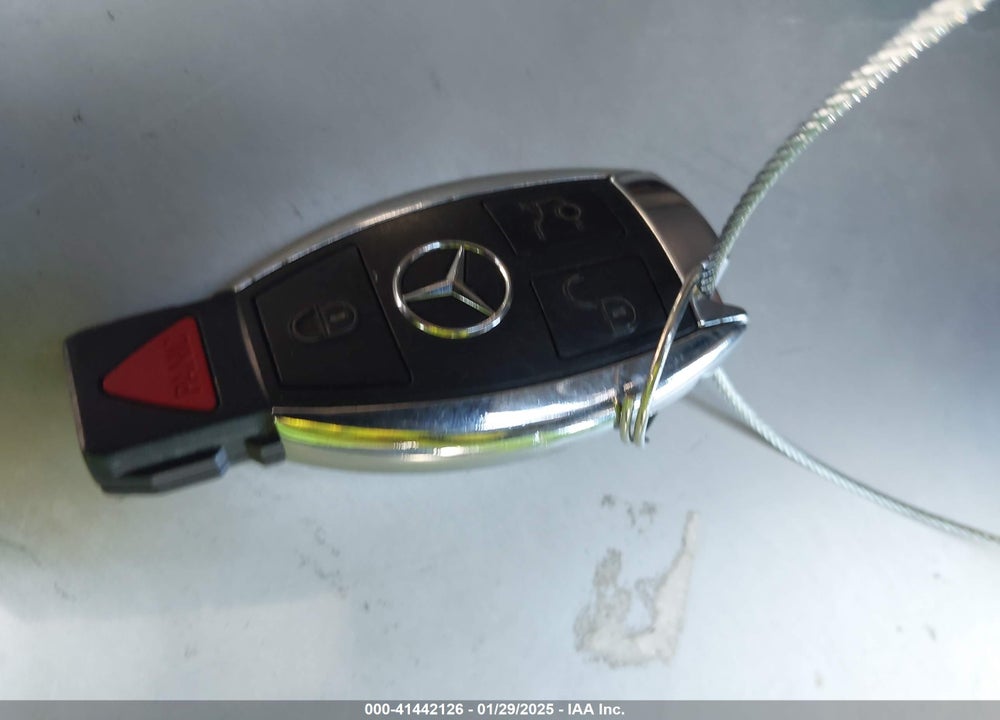 2014 MERCEDES-BENZ C 300 VIN: WDDGF8AB0EG242710