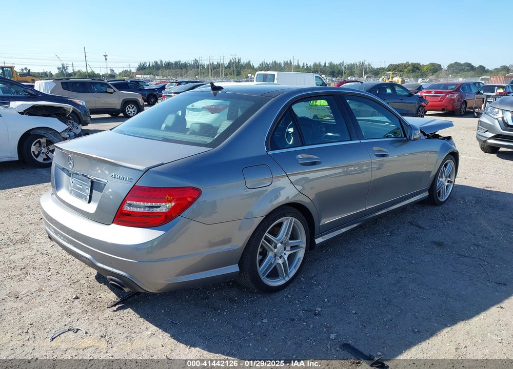 2014 MERCEDES-BENZ C 300 VIN: WDDGF8AB0EG242710