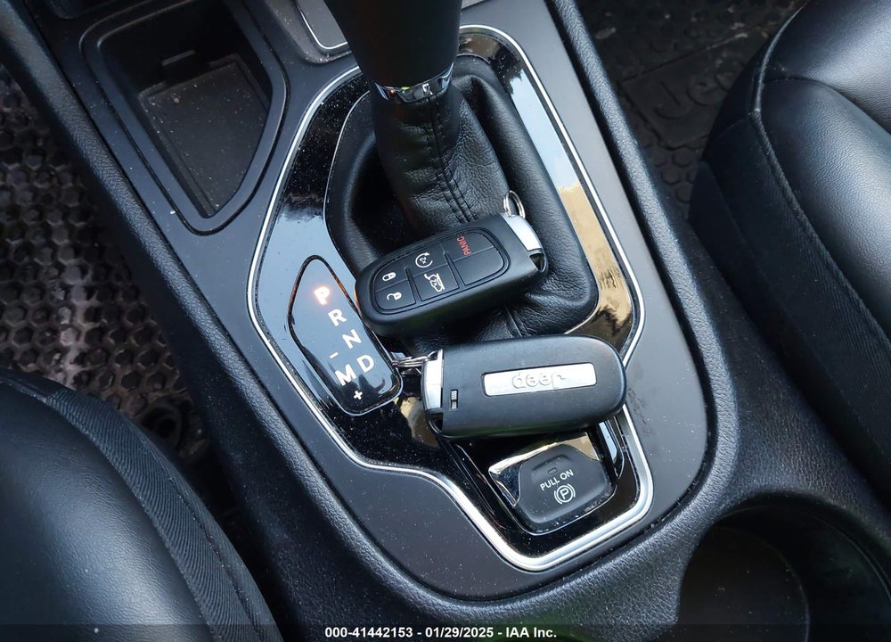 2019 JEEP CHEROKEE ALTITUDE FWD VIN: 1C4PJLLN3KD286488