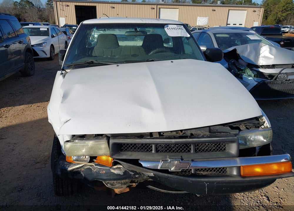 2002 CHEVROLET S-10 VIN: 1GCCS145128108876