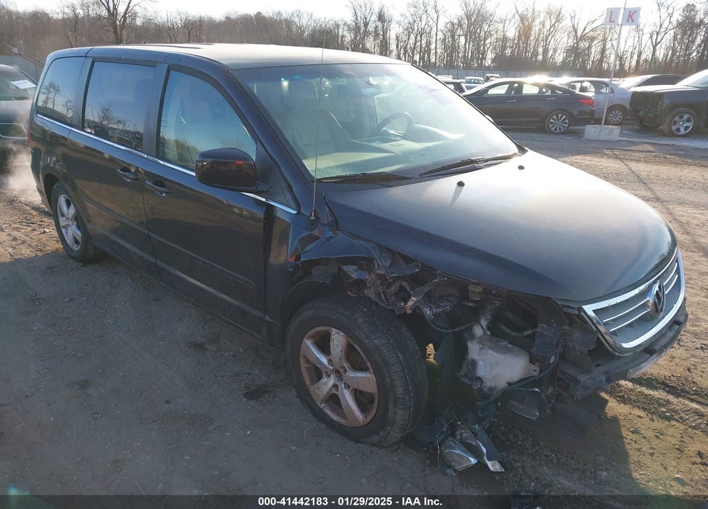 2010 VOLKSWAGEN ROUTAN SE VIN: 2V4RW3D10AR323312