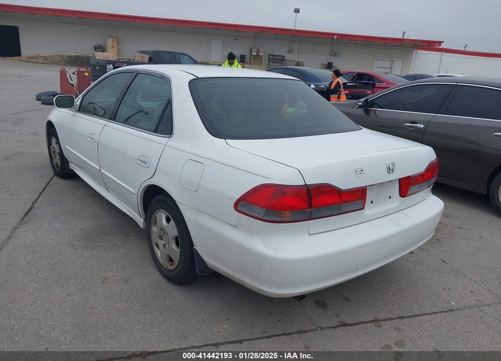 2002 HONDA ACCORD 3.0 EX VIN: 1HGCG16502A074549