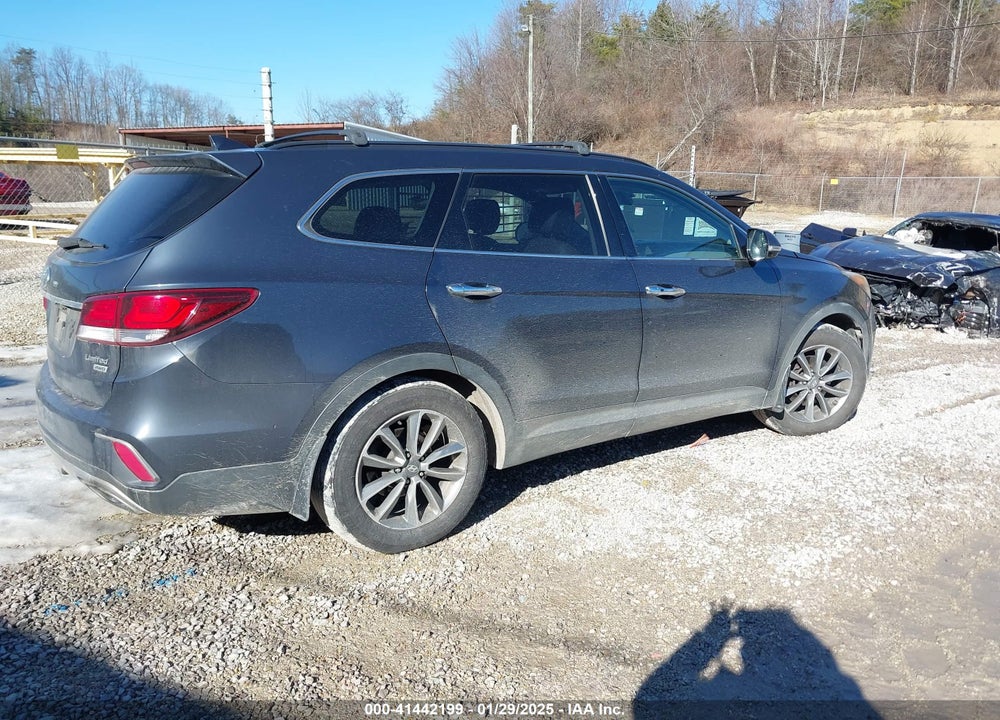 2017 HYUNDAI SANTA FE LIMITED VIN: KM8SNDHF7HU250586