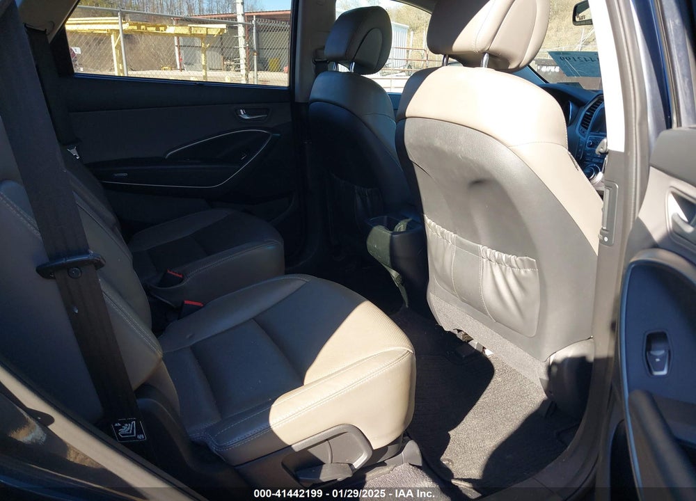 2017 HYUNDAI SANTA FE LIMITED VIN: KM8SNDHF7HU250586