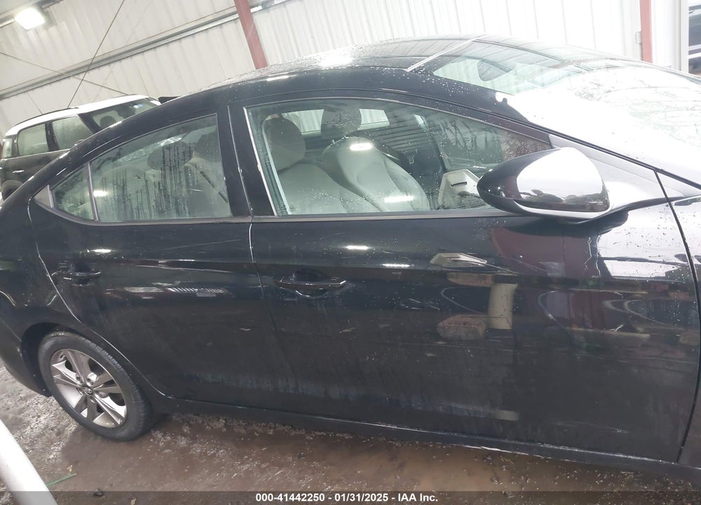 2018 HYUNDAI ELANTRA VIN: 5NPD84LF5JH310151