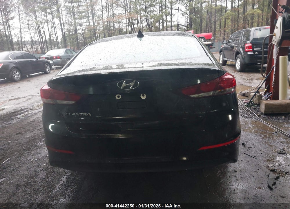 2018 HYUNDAI ELANTRA VIN: 5NPD84LF5JH310151