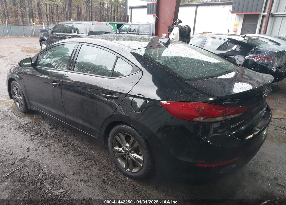 2018 HYUNDAI ELANTRA VIN: 5NPD84LF5JH310151