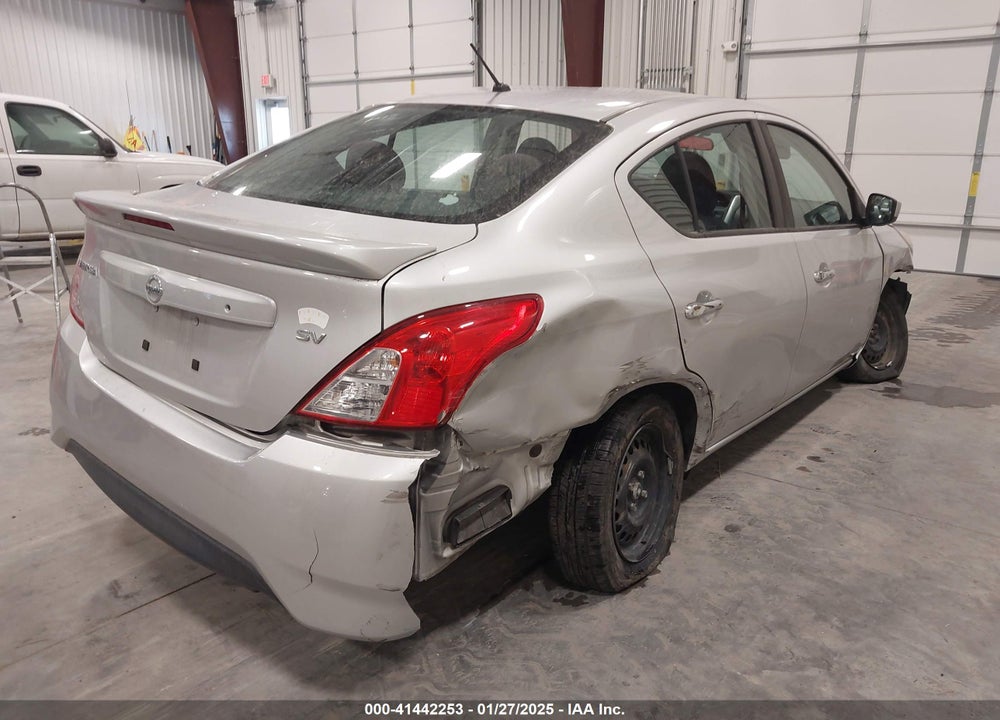 2018 NISSAN VERSA 1.6 SV VIN: 3N1CN7AP4JL875317