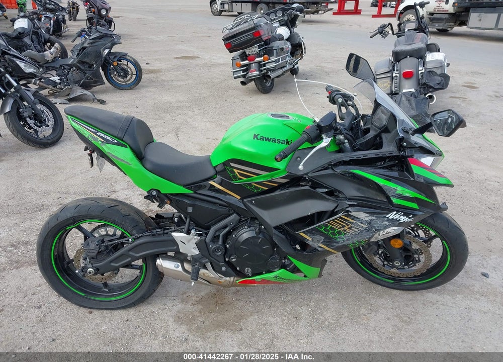 2020 KAWASAKI EX650 M VIN: ML5EXEM15LDA13497