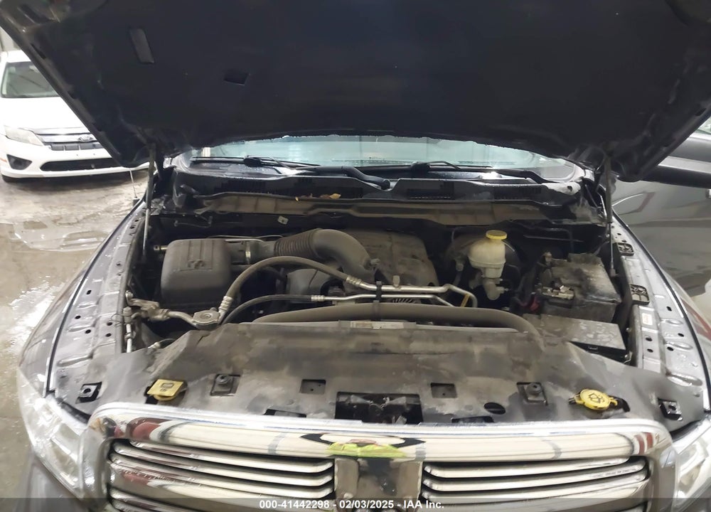 2018 RAM 1500 VIN: 1C6RR7TT5JS186157