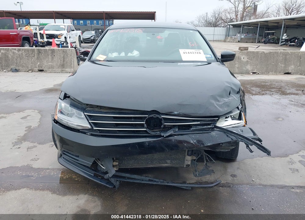 2017 VOLKSWAGEN JETTA VIN: 3VW2B7AJ2HM324284