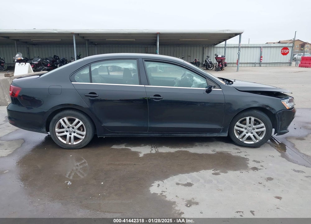 2017 VOLKSWAGEN JETTA VIN: 3VW2B7AJ2HM324284