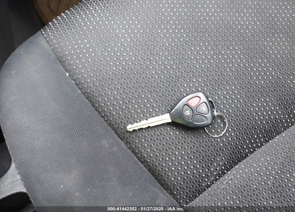 2010 PONTIAC VIBE VIN: 5Y2SP6E81AZ420224