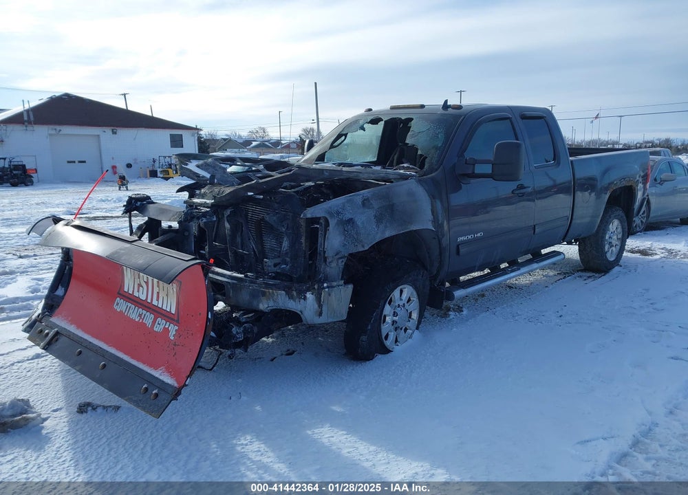 2011 GMC SIERRA 2500HD SLT VIN: 1GT221C88BZ158191