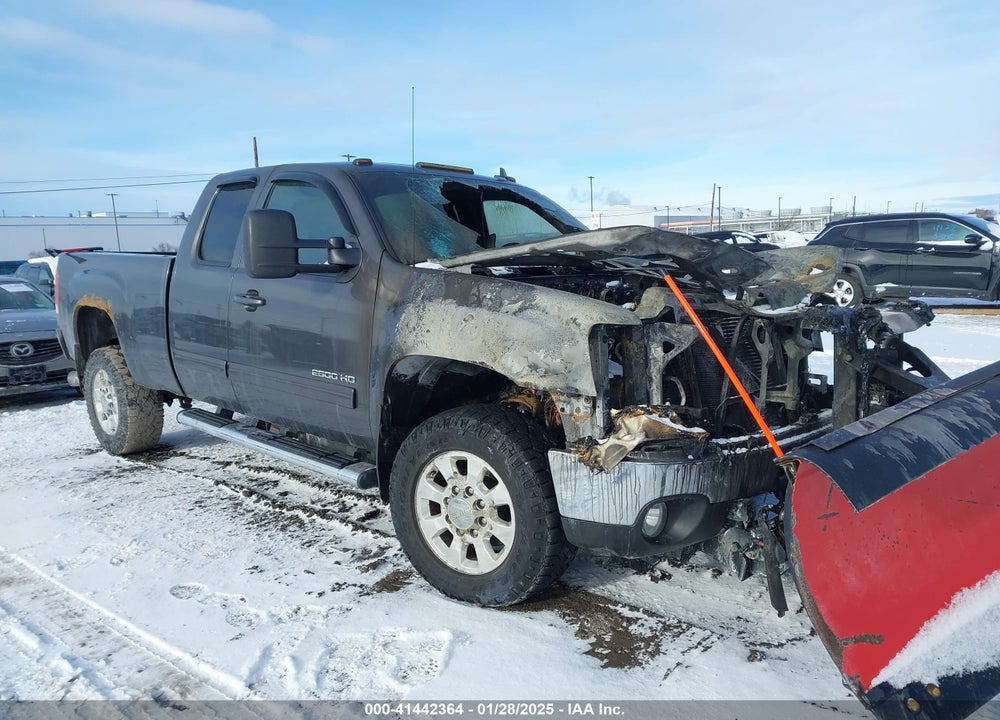 2011 GMC SIERRA 2500HD SLT VIN: 1GT221C88BZ158191