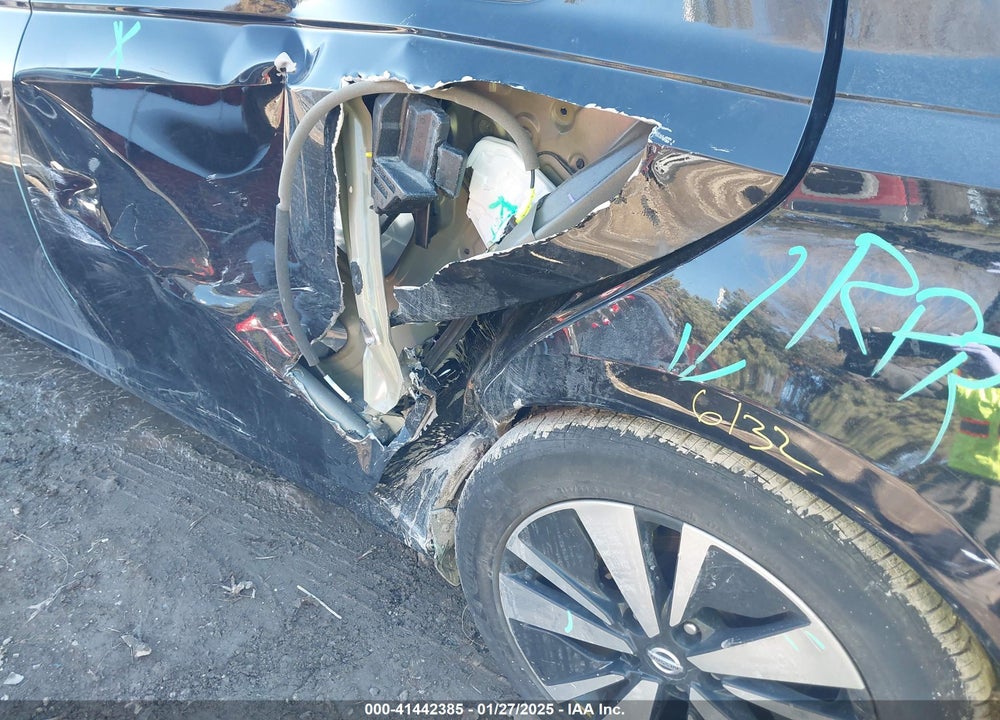 2021 NISSAN ALTIMA VIN: 1N4BL4DV5MN371005