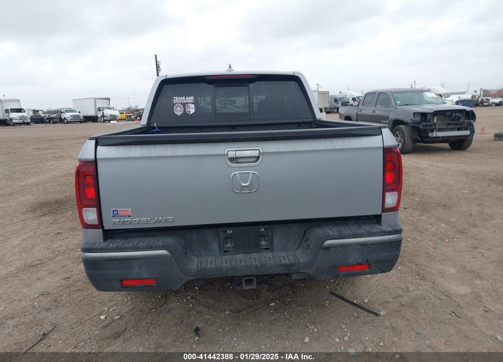 2019 HONDA RIDGELINE VIN: 5FPYK2F55KB004066