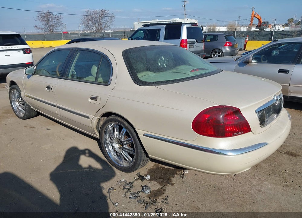 2002 LINCOLN CONTINENTAL VIN: 1LNHM97V22Y672557