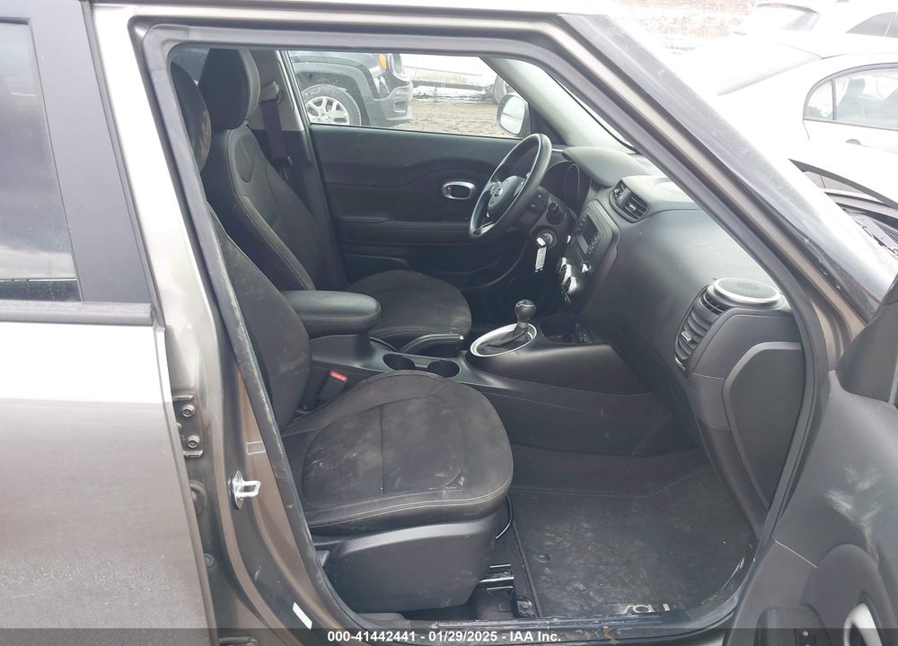 2016 KIA SOUL VIN: KNDJN2A28G7359695