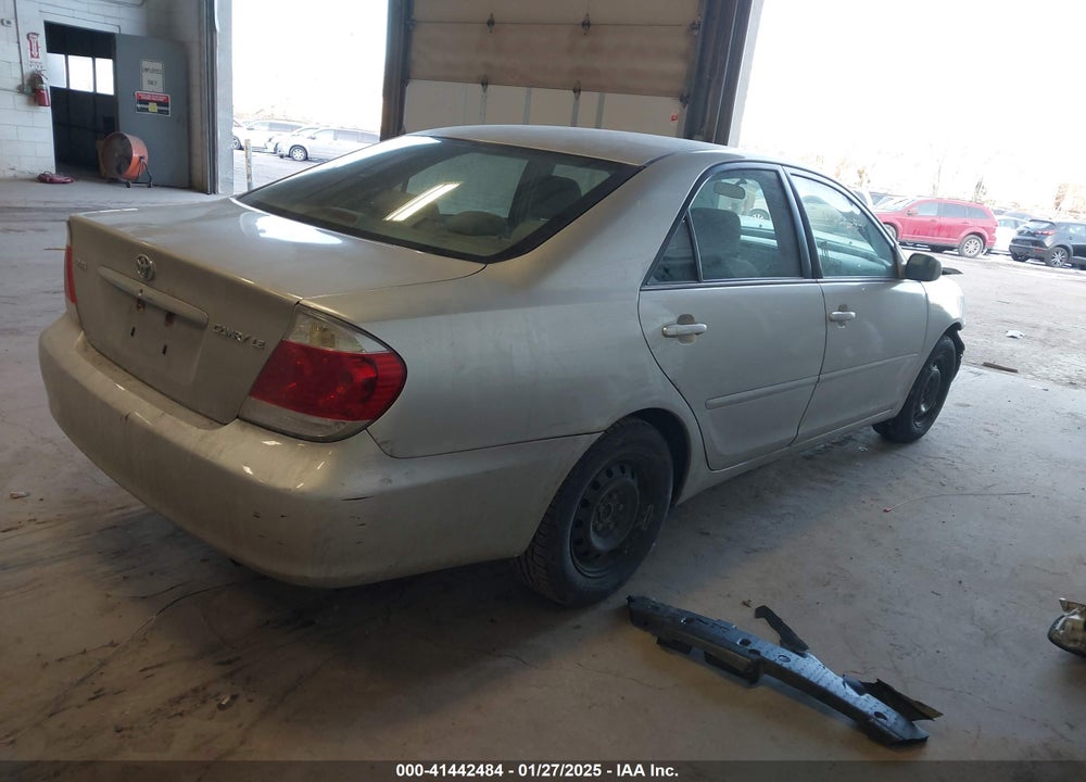 2005 TOYOTA CAMRY LE VIN: 4T1BE32K95U418871