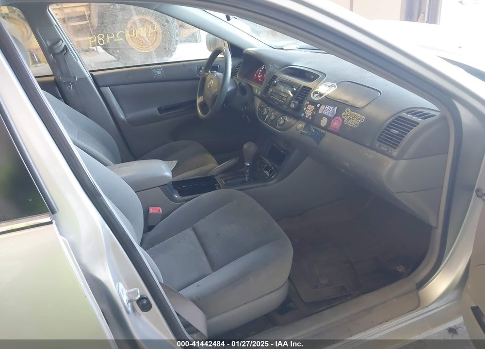 2005 TOYOTA CAMRY LE VIN: 4T1BE32K95U418871