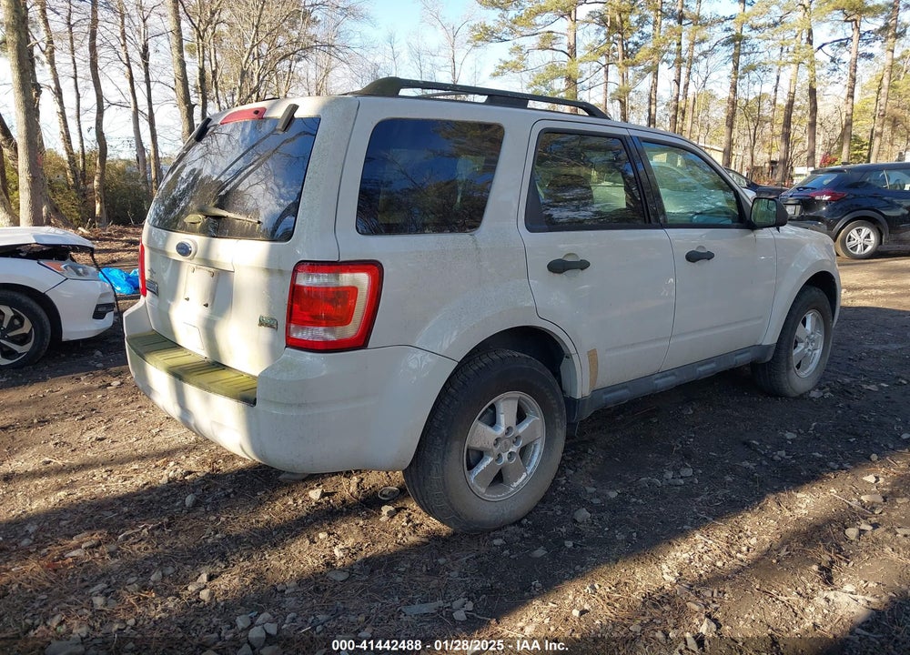2011 FORD ESCAPE XLT VIN: 1FMCU9DG2BKB28403